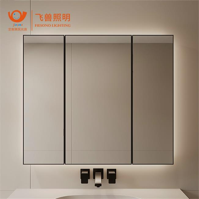 Mueble de pared de aluminio con espejo para baño, estantes ajustables de 3 puertas y luz LED sobre el inodoro